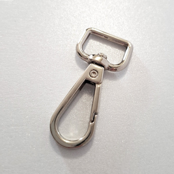 16.5mm nickel dog clip on white background